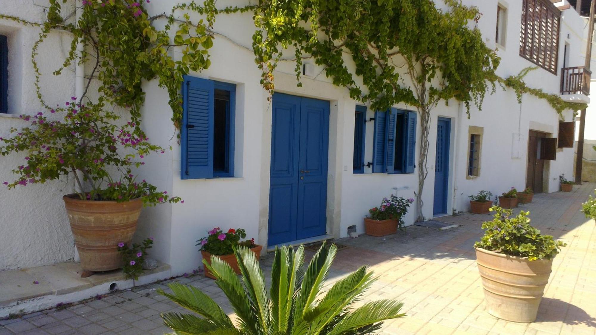 Τhe White Houses Makriyialós Luaran gambar